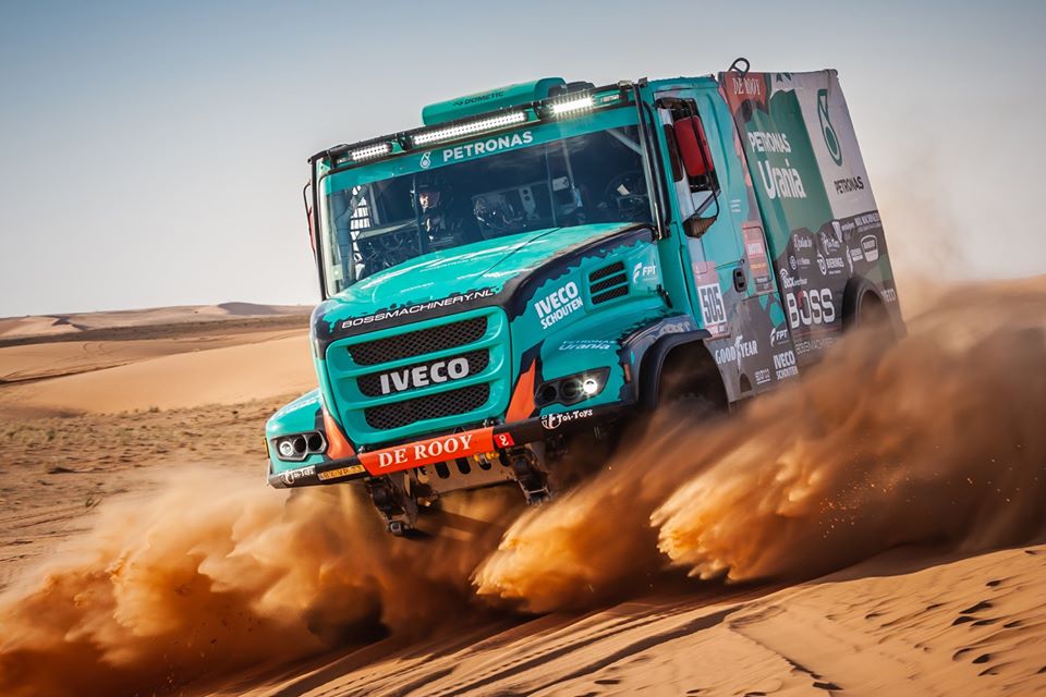 IVECO pelea por las posiciones principales en la etapa 6 del Dakar 2020